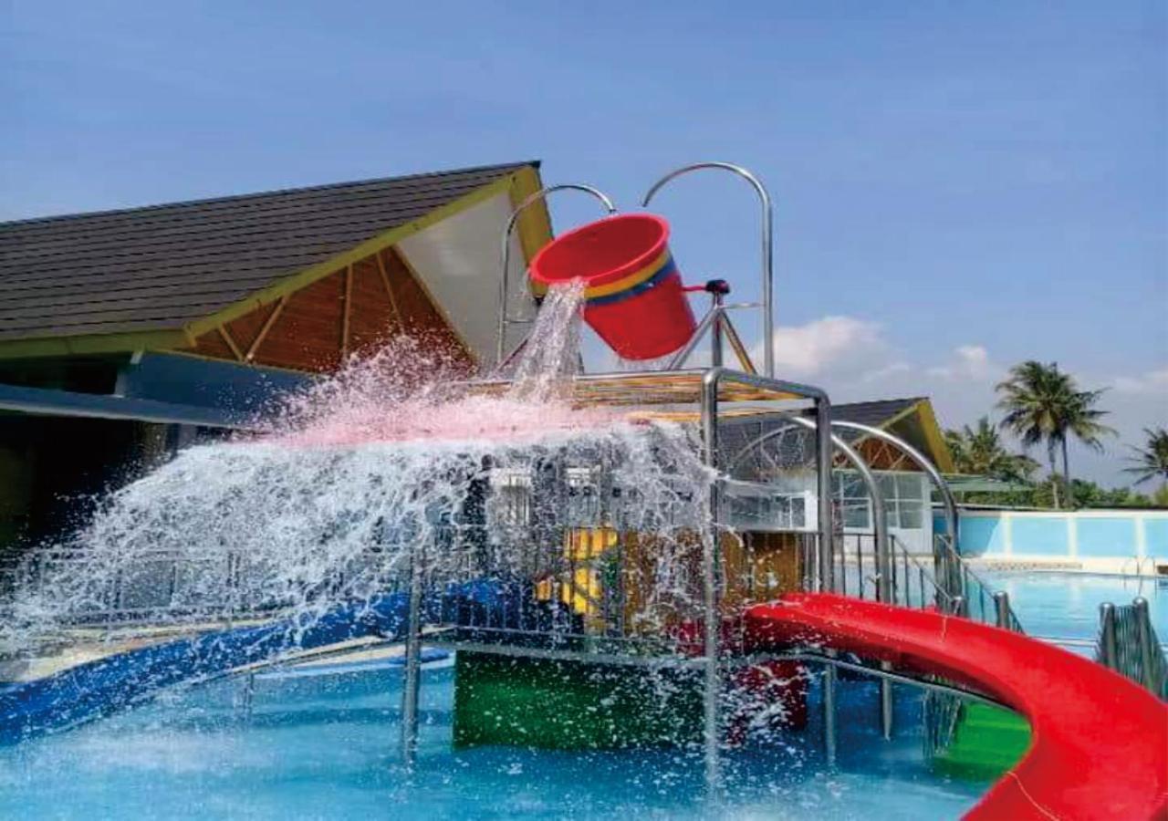 Cahaya Villa Гарут Екстериор снимка